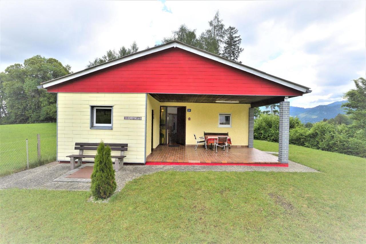 Ferienhaus Am Traunsee Mit Bergsicht トラウンキルヒェン エクステリア 写真